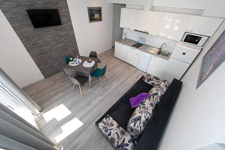 Apartmani “Karla” Promajna Exteriér fotografie
