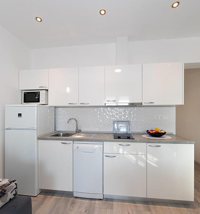 Apartmani “Karla” Promajna Exteriér fotografie